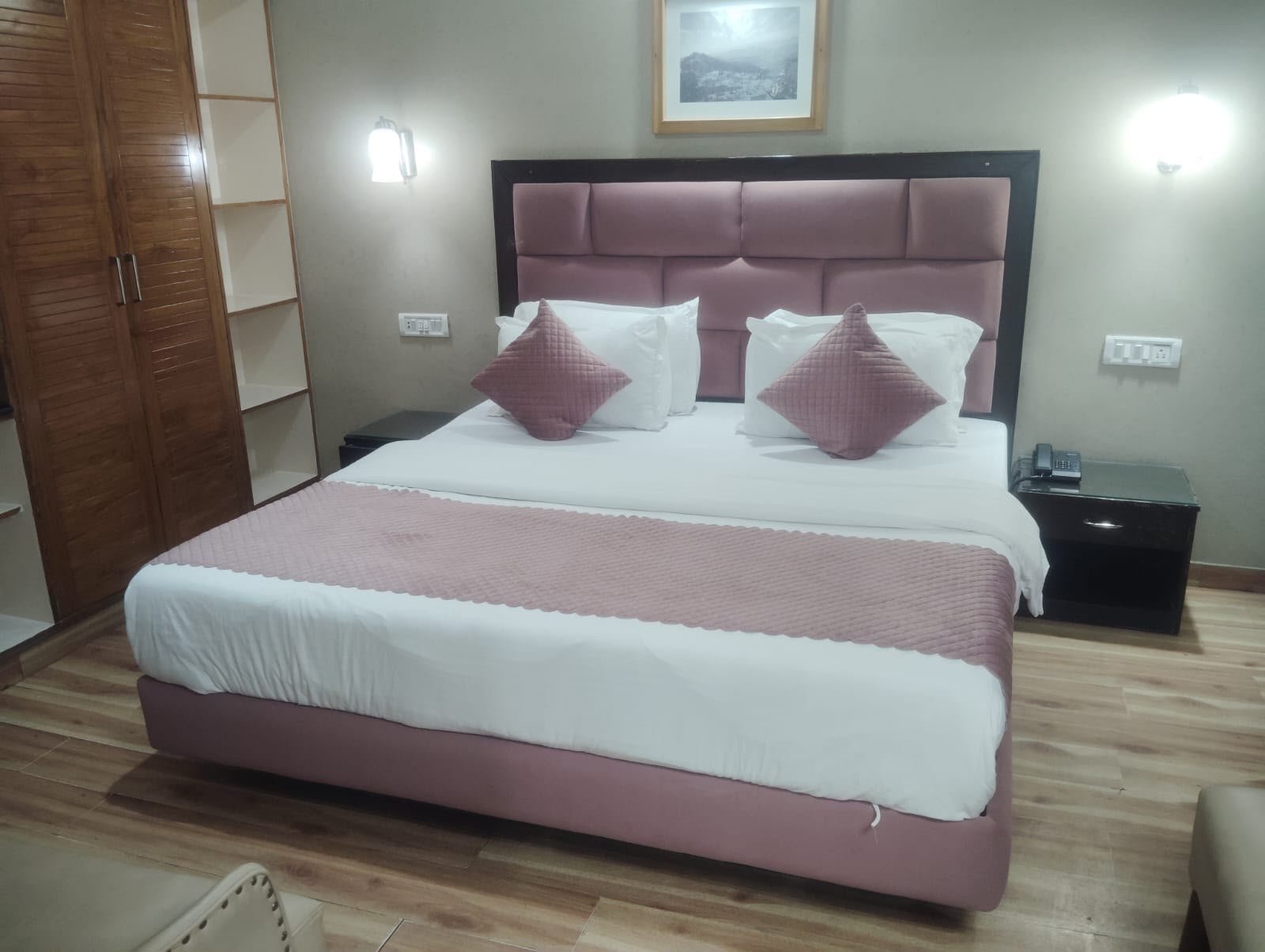 Luxury Rooms