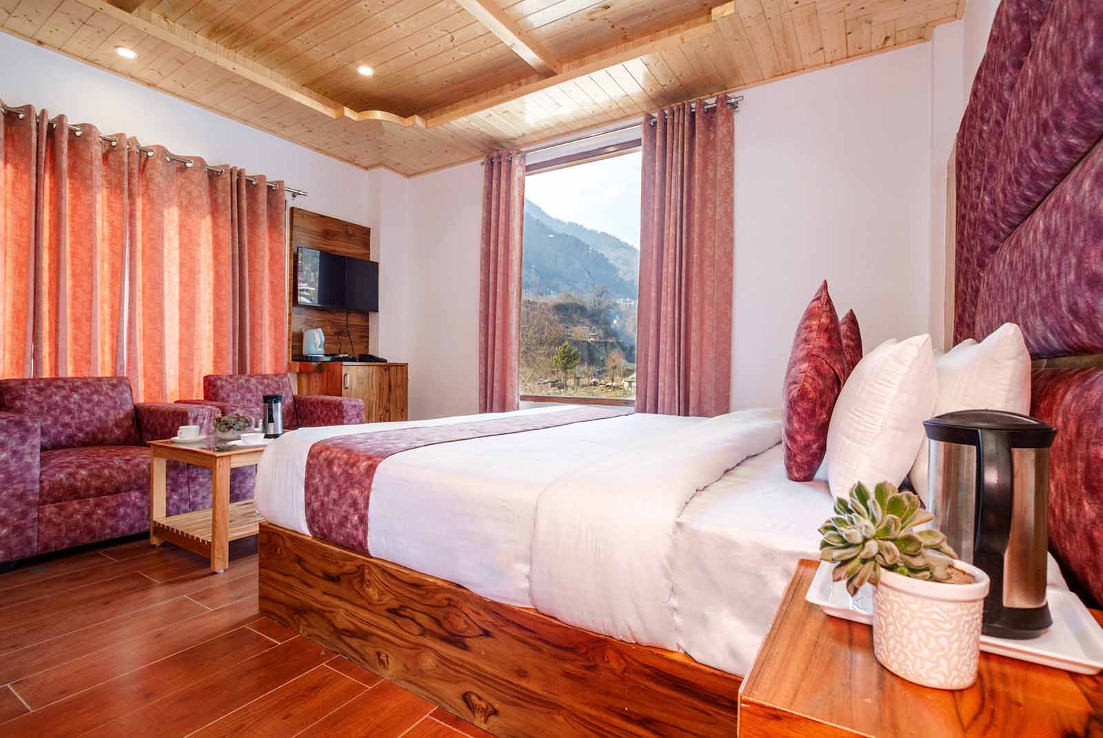 Luxury Rooms